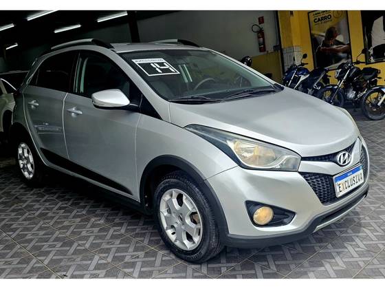 HYUNDAI HB20X 1.6 16V STYLE FLEX 4P AUTOMÁTICO